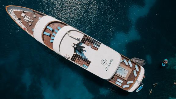 Experience luxury and space on the spacious Motor Yacht Riva from a bird's eye view.