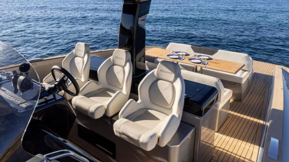 Silver Wave offers VIP yacht charter and comfortable daily sea tour experiences in Cannes.