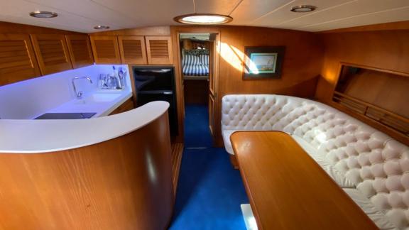 Rent a yacht in Naples for a day and enjoy the elegant kitchen of Skins while experiencing a comfortable sea journey.