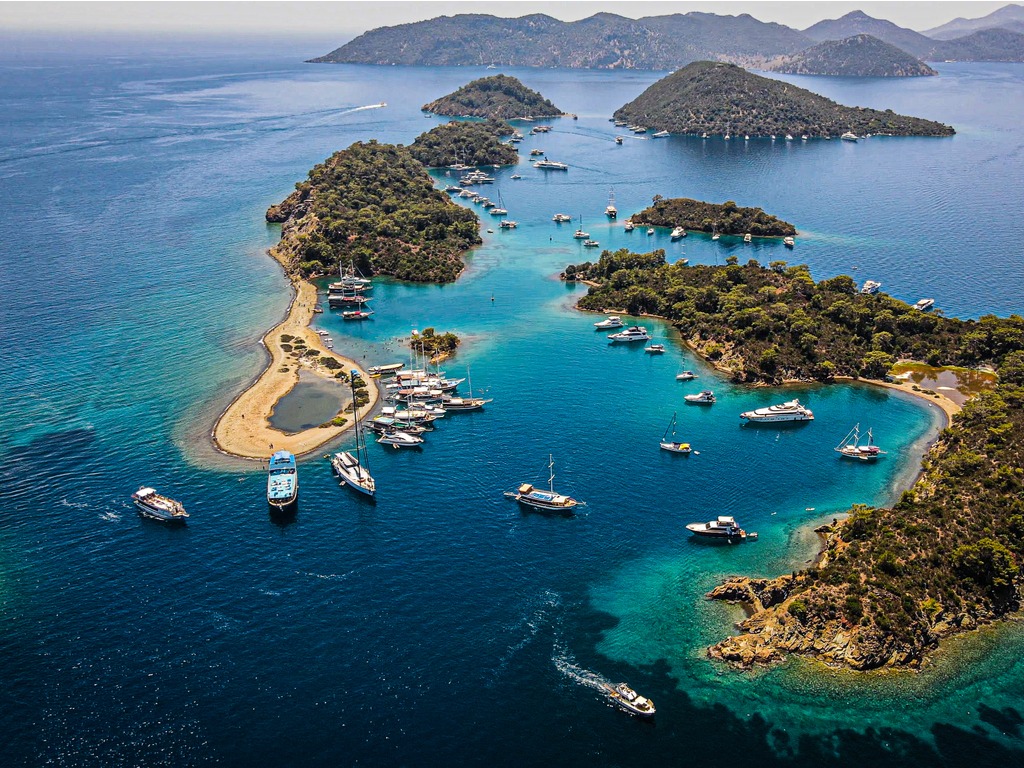 Aerial view of islands and boats